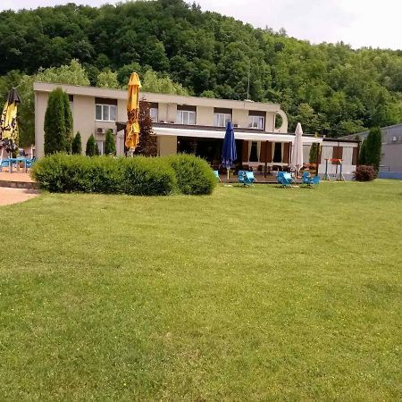 Hotel Drinska Lasta Ljubovija ภายนอก รูปภาพ