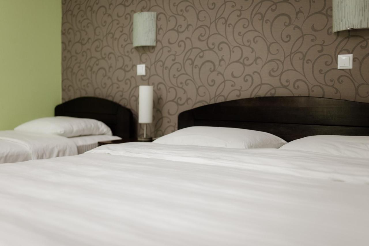 Hotel Drinska Lasta Ljubovija ภายนอก รูปภาพ